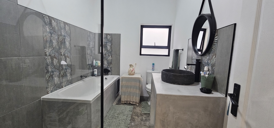 3 Bedroom Property for Sale in Hopefield Western Cape